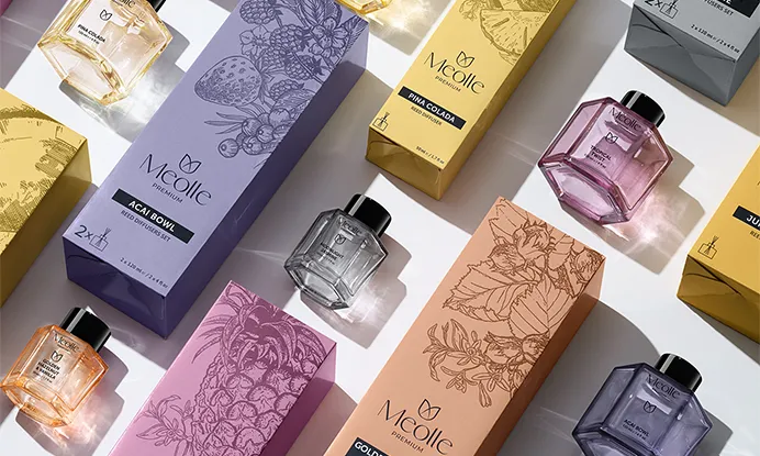 Noua colectie de odorizante cu bețișoare parfumate