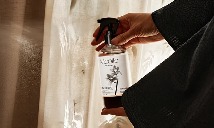 Spray parfumat pentru textile Floral Woods